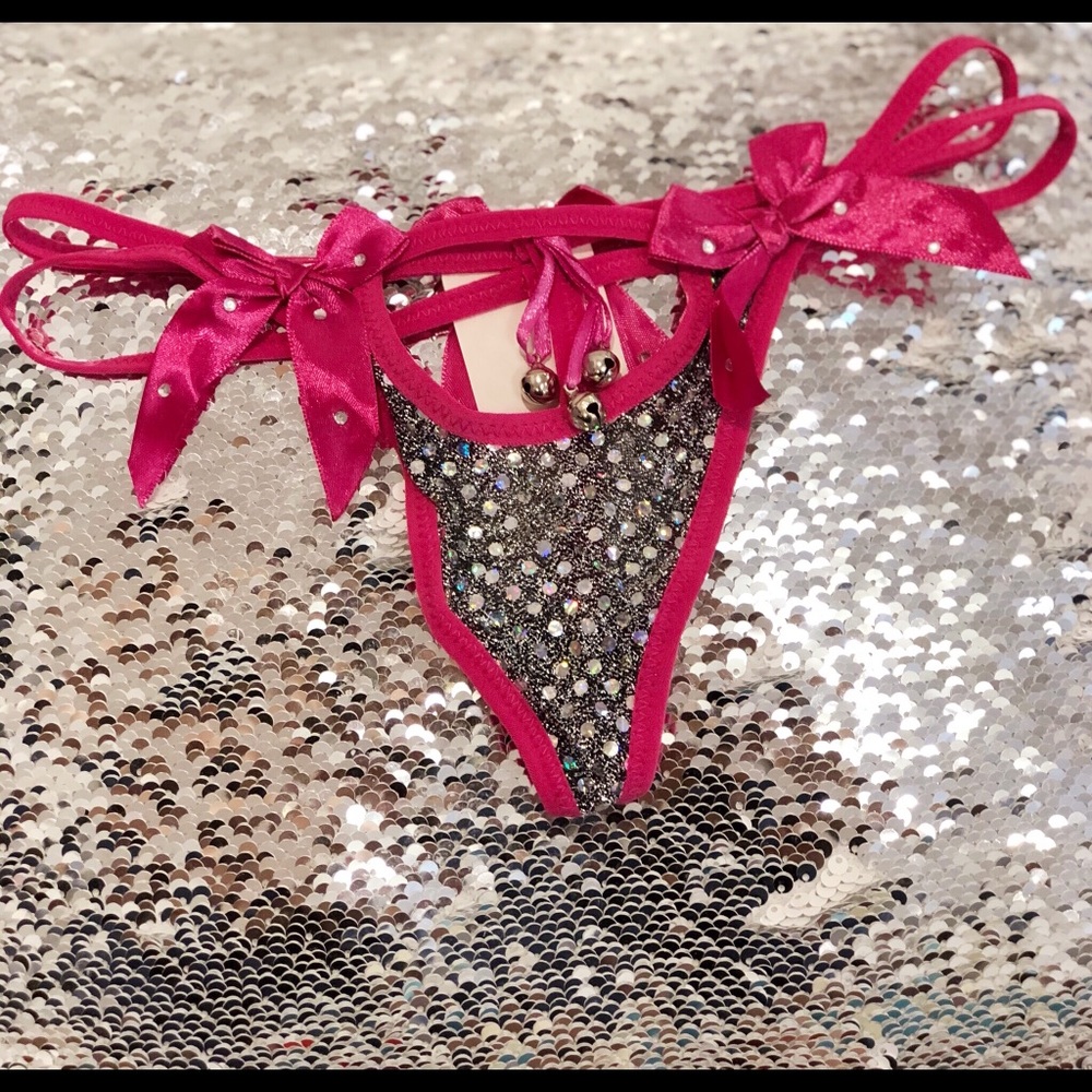 Hot G-String Sexy Design Small Bells Underwear
